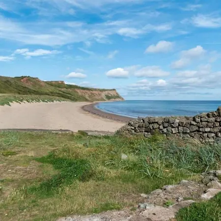 Apartment Sea Breeze In Skinningrove